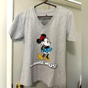Disney Minnie Mouse Classic Distressed size Large. New without tag